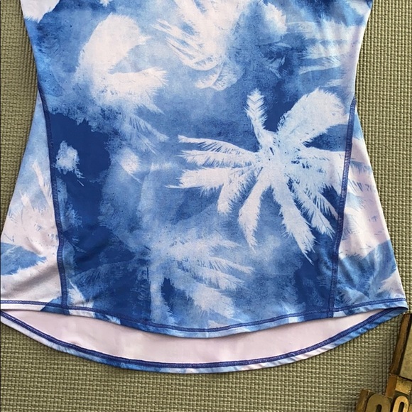 ATHLETA Racerback Workout Tank in Palm Tree Print - Picture 6 of 8